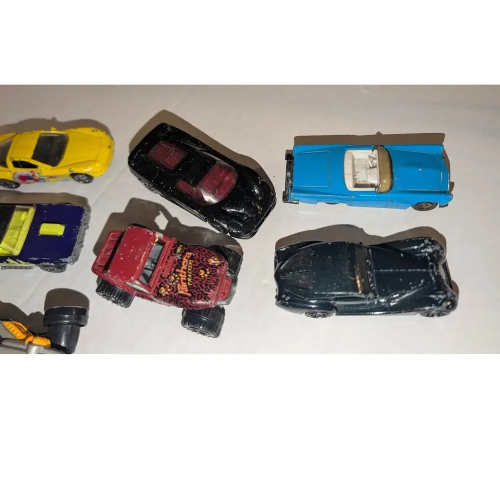 Mixed Lot 28 Vintage Diecast Cars Matchbox Hot wheel Vehicles Trucks X-Botz New